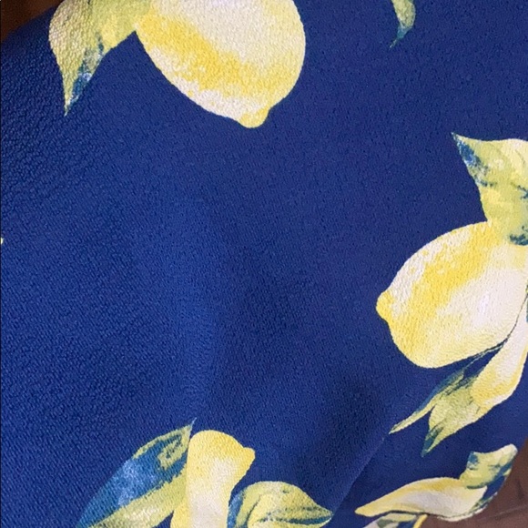 New lemon design blouse - Picture 4 of 7